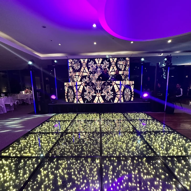 Pista de LED Paris iluminada em festa